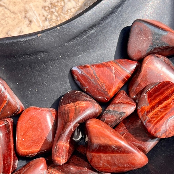 2 Ounces of Tumbled Red Tiger Eye Stones - Picture 6 of 12